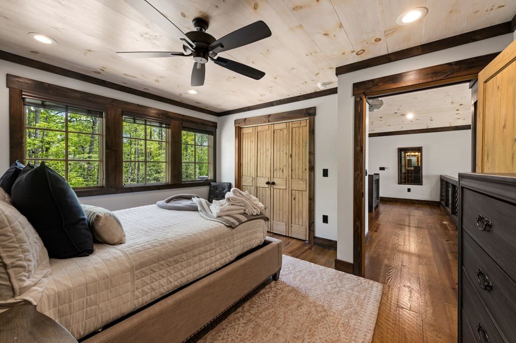 802 Overlook Drive, Blue Ridge GA 30513 - Photo