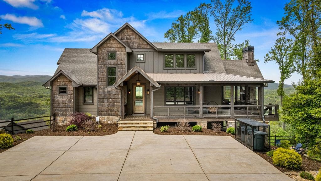 802 Overlook Drive, Blue Ridge GA 30513 - Primary photo