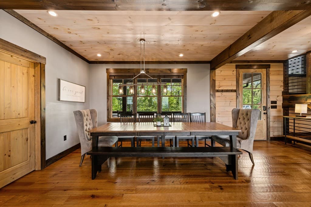 802 Overlook Drive, Blue Ridge GA 30513 - Photo