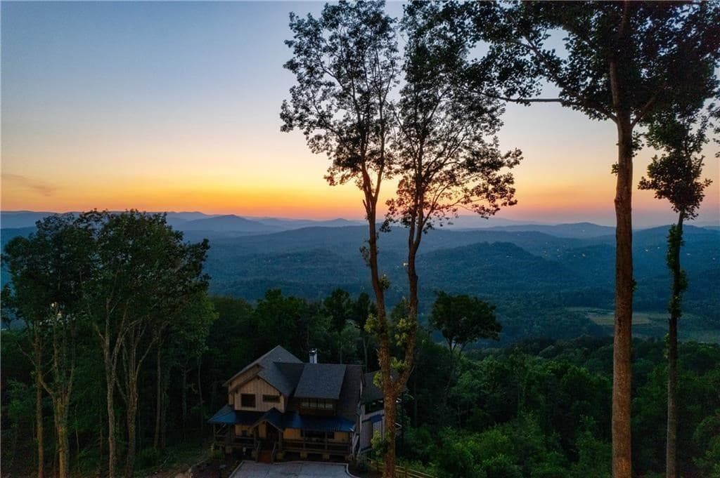 802 Overlook Drive, Blue Ridge GA 30513 - Photo