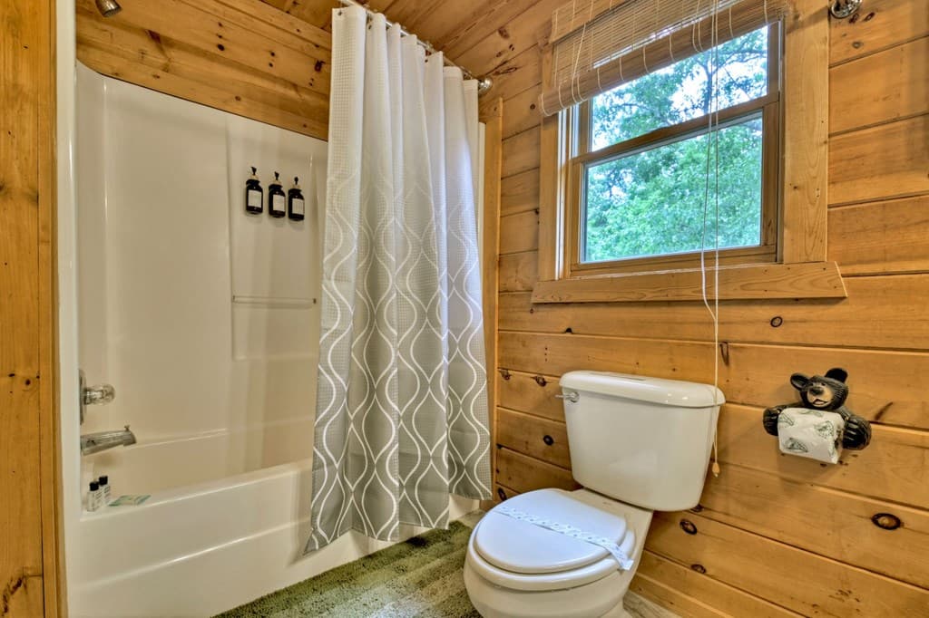 572 Sunrock Mountain Trc, Blue Ridge GA 30513 - Photo