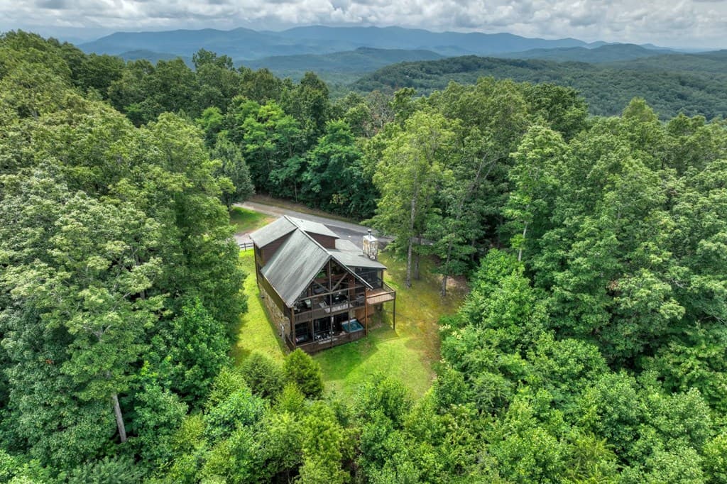 572 Sunrock Mountain Trc, Blue Ridge GA 30513 - Photo