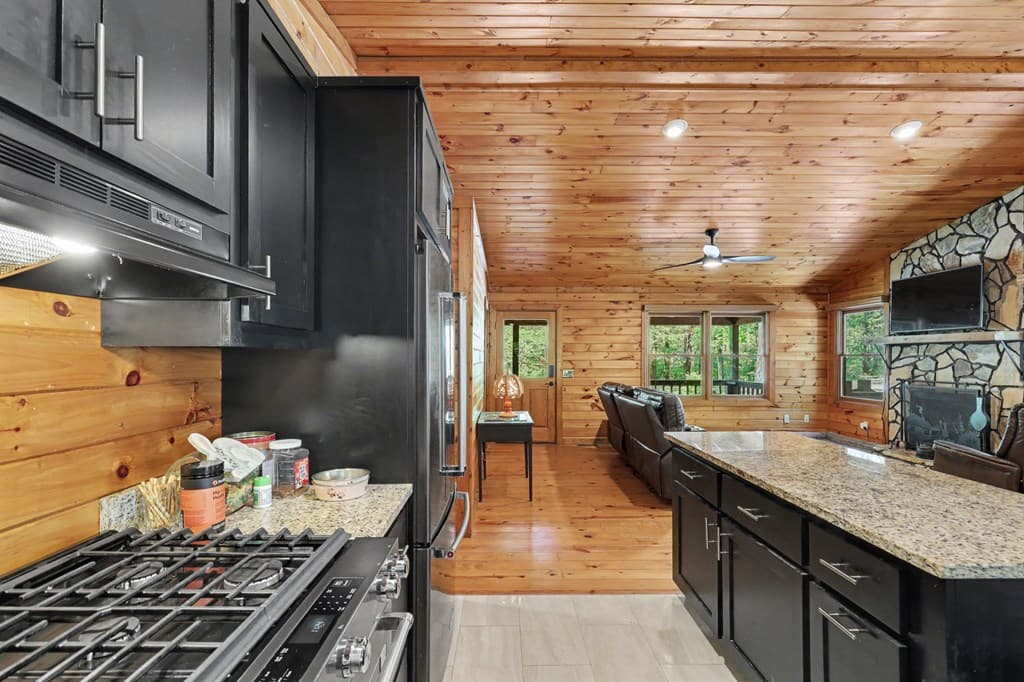 8 Stoney Brook Trail, Hayesville NC 28904 - Photo