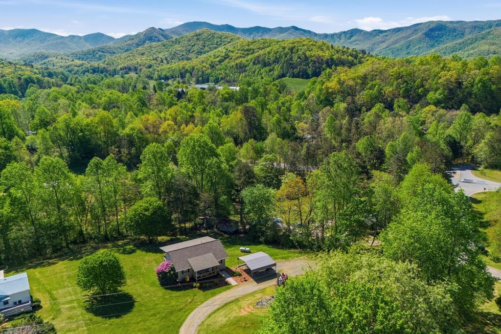 68 West Vineyard, Hayesville NC 28904 - Photo