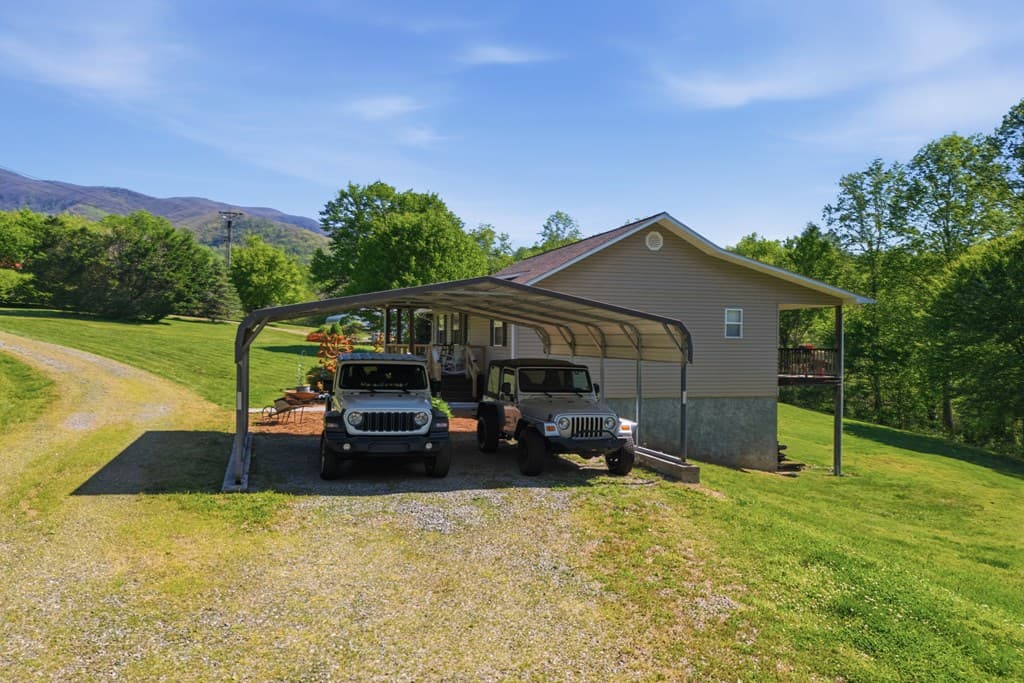 68 West Vineyard, Hayesville NC 28904 - Photo