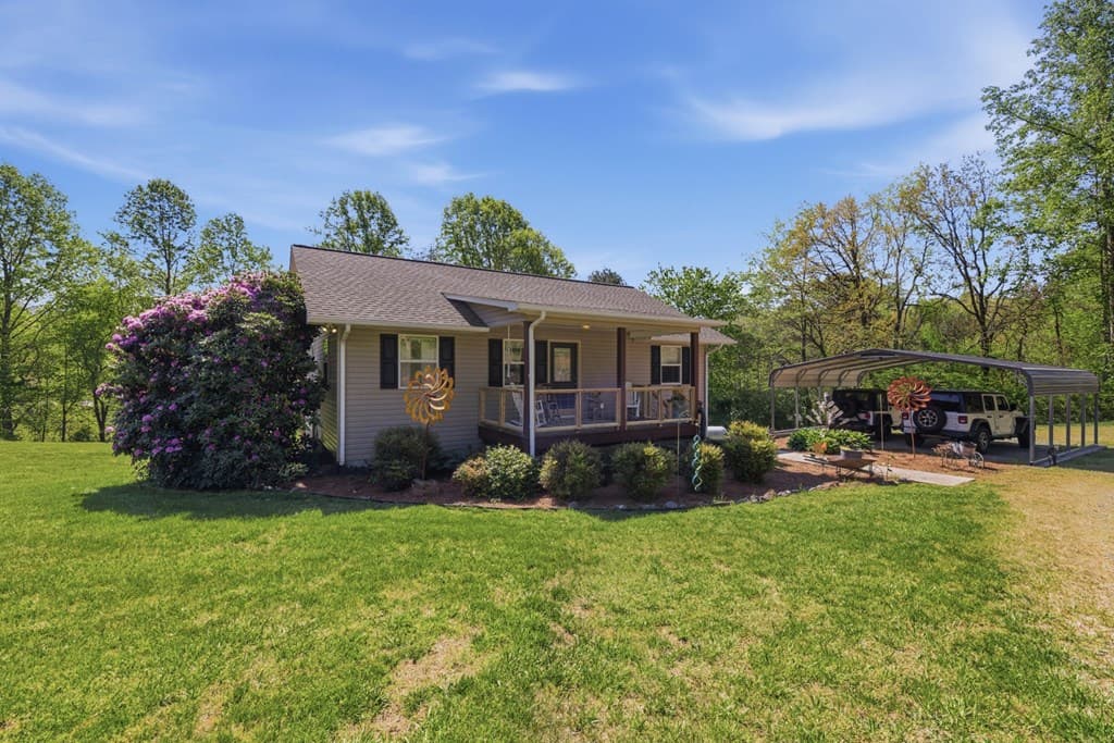 68 West Vineyard, Hayesville NC 28904 - Photo