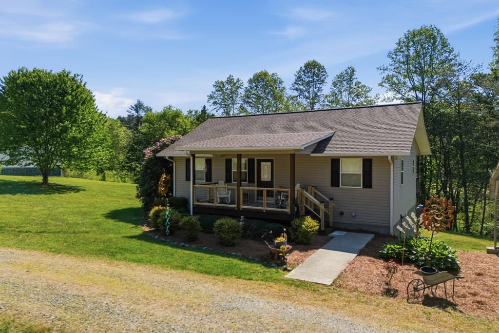 68 West Vineyard, Hayesville NC 28904 - Photo