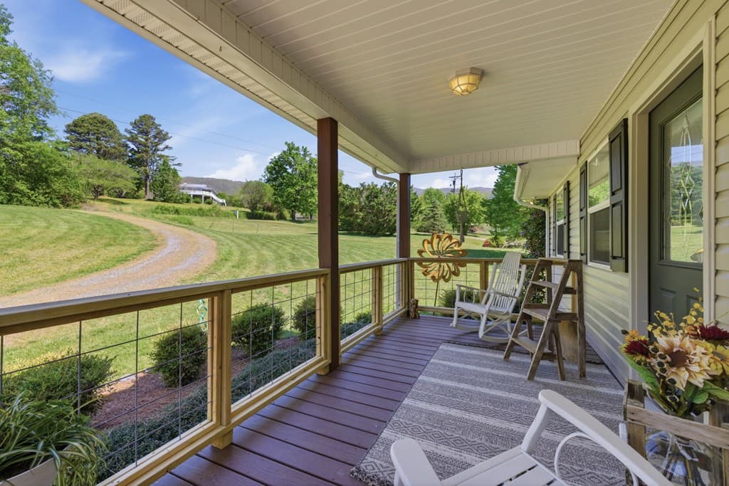 68 West Vineyard, Hayesville NC 28904 - Photo