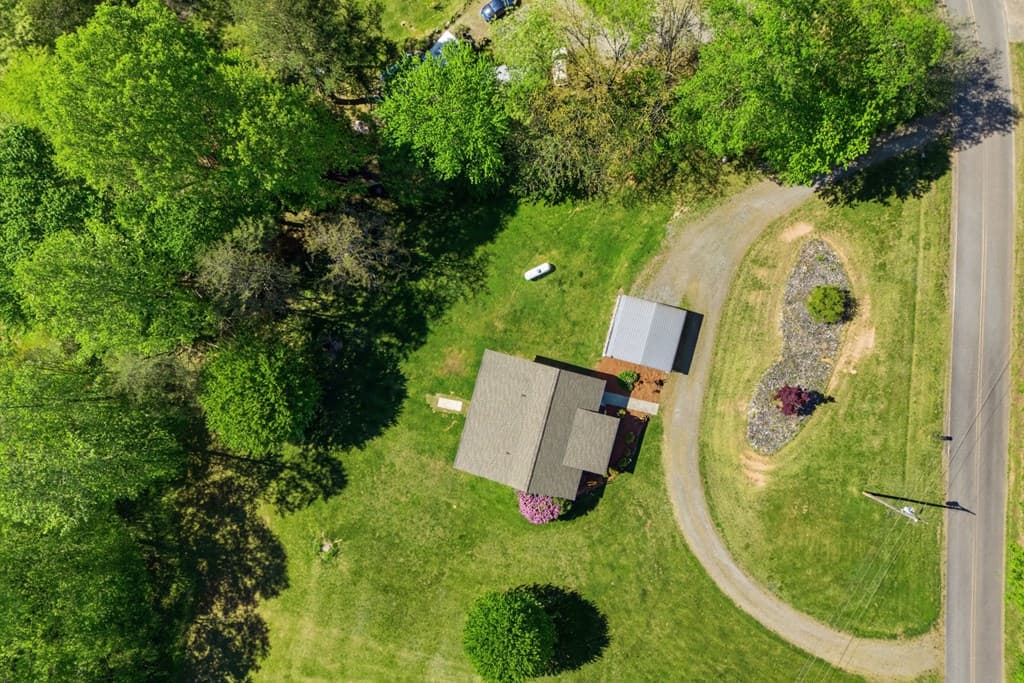 68 West Vineyard, Hayesville NC 28904 - Photo