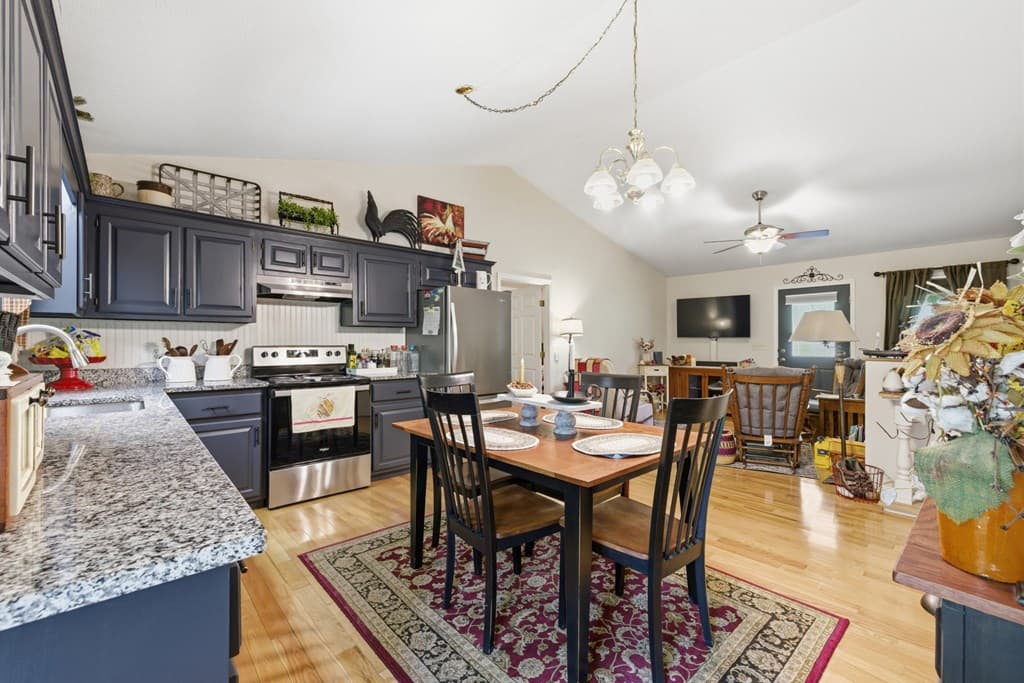 68 West Vineyard, Hayesville NC 28904 - Photo