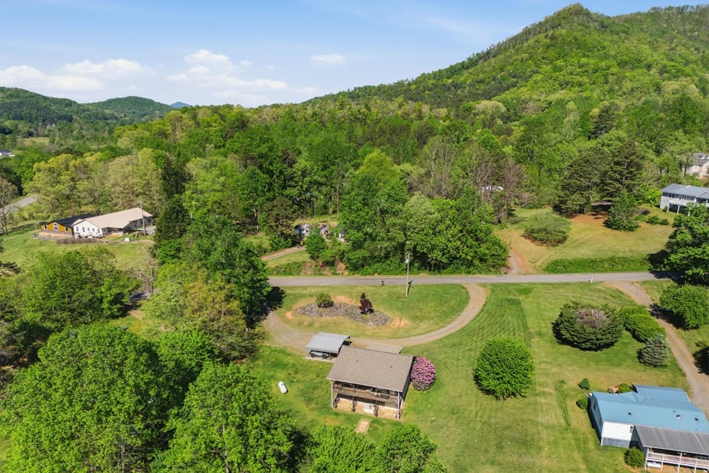 68 West Vineyard, Hayesville NC 28904 - Photo