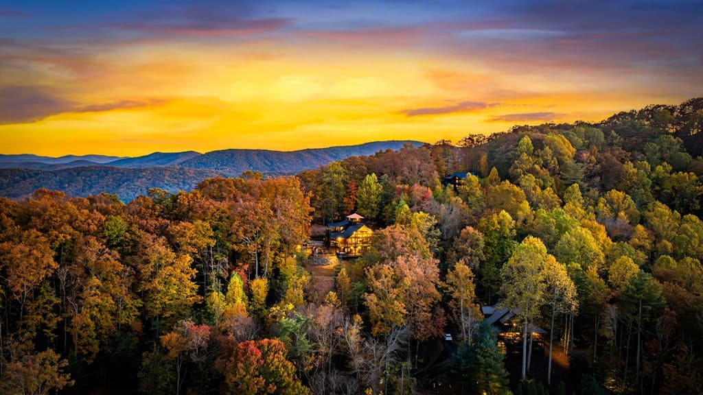 904 Raccoon Road, Blue Ridge GA 30513 - Photo