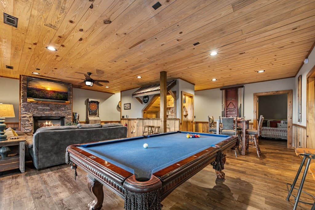 904 Raccoon Road, Blue Ridge GA 30513 - Photo