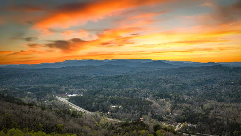 602 Overlook Drive, Blue Ridge GA 30513 - Photo