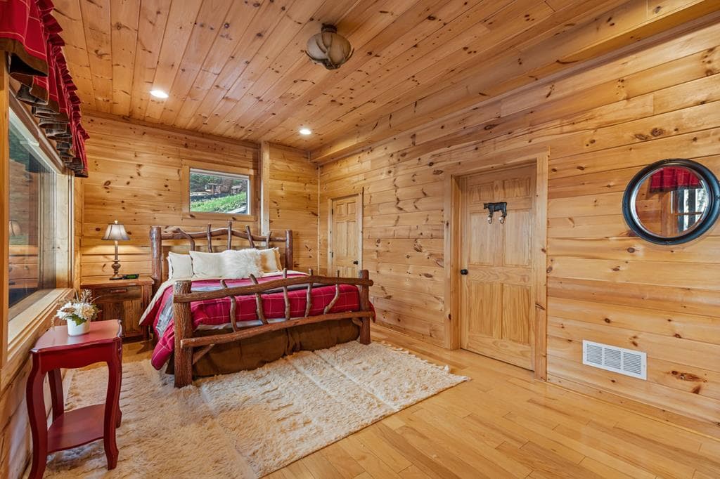 602 Overlook Drive, Blue Ridge GA 30513 - Photo