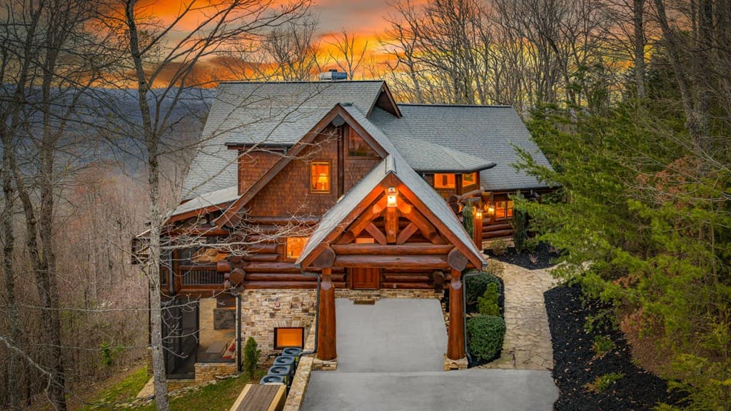 602 Overlook Drive, Blue Ridge GA 30513 - Photo