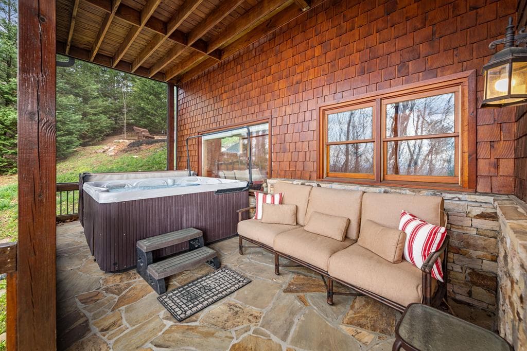 602 Overlook Drive, Blue Ridge GA 30513 - Photo