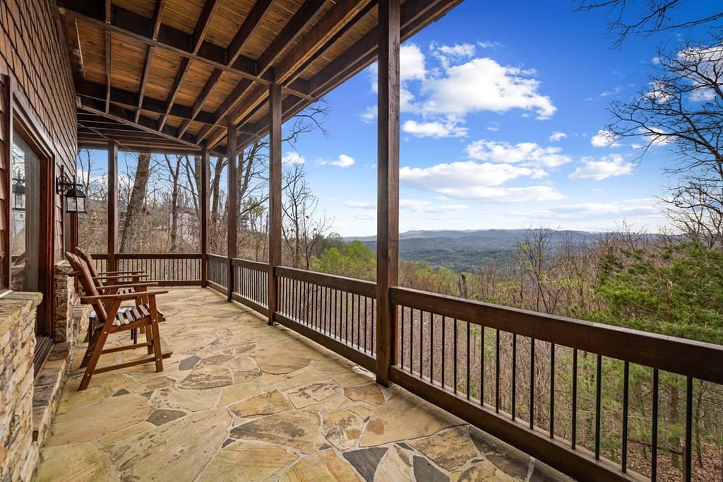 602 Overlook Drive, Blue Ridge GA 30513 - Photo