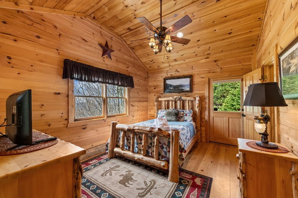 602 Overlook Drive, Blue Ridge GA 30513 - Photo