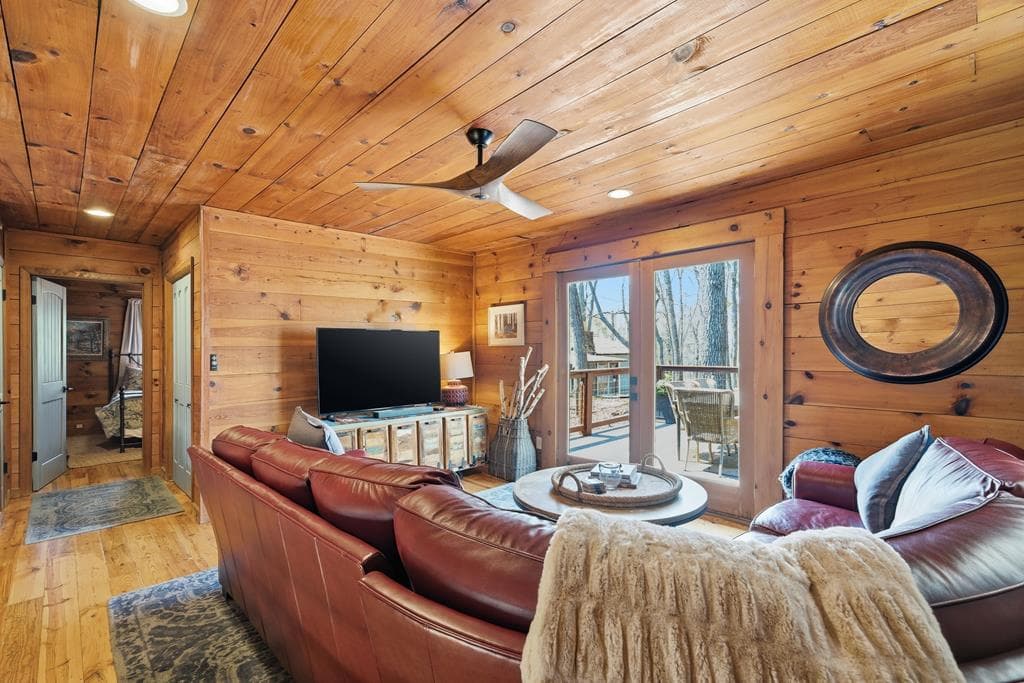 33 Foxhound Drive, Ellijay GA 30540 - Photo