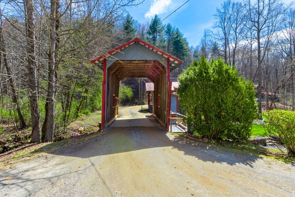 285 Peachtree Mtn Estate, Murphy NC 28906 - Photo