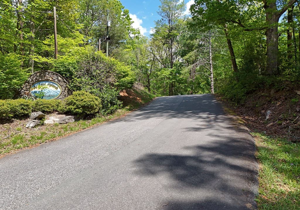 327 Prospectors Pass, Ellijay GA 30536 - Photo
