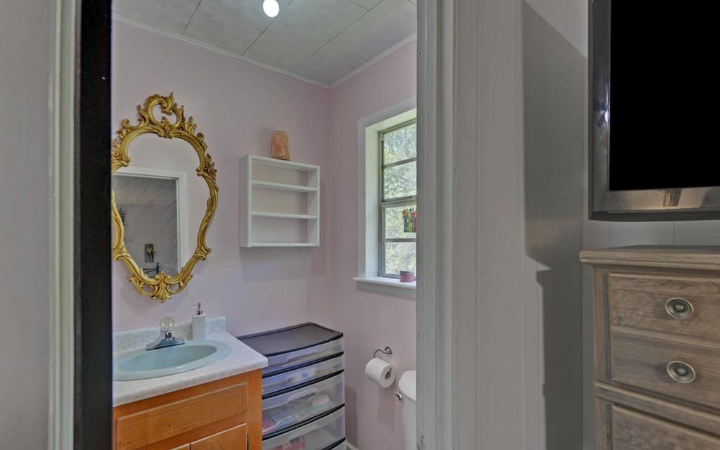 810 Grassy Creek Road, Copperhill TN 37317 - Photo
