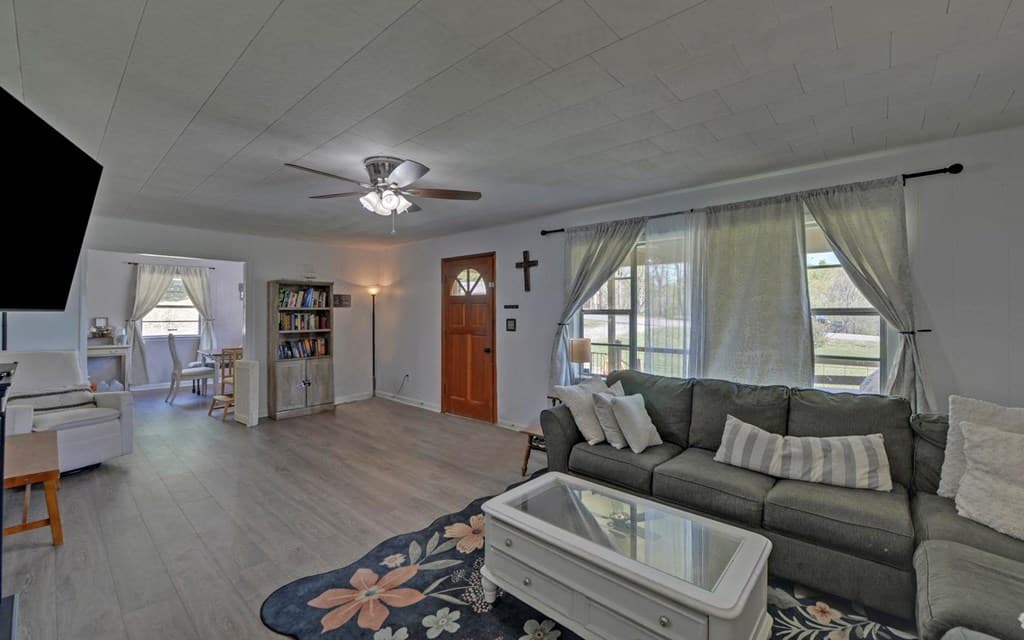 810 Grassy Creek Road, Copperhill TN 37317 - Photo