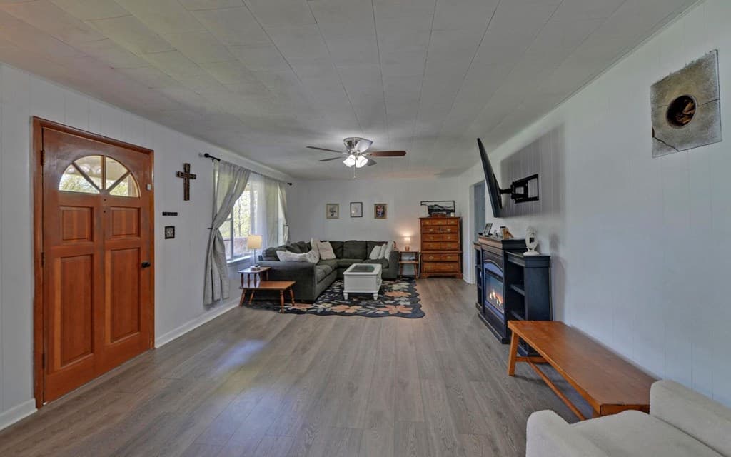 810 Grassy Creek Road, Copperhill TN 37317 - Photo