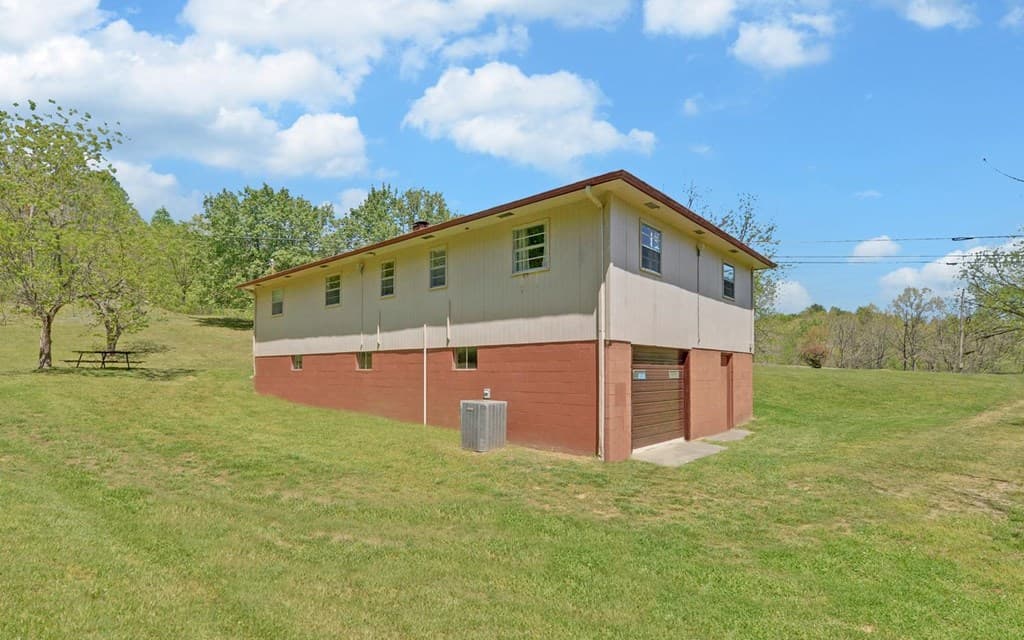 810 Grassy Creek Road, Copperhill TN 37317 - Photo