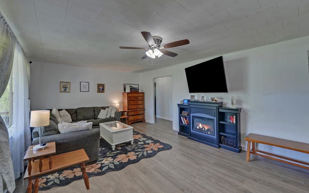 810 Grassy Creek Road, Copperhill TN 37317 - Photo