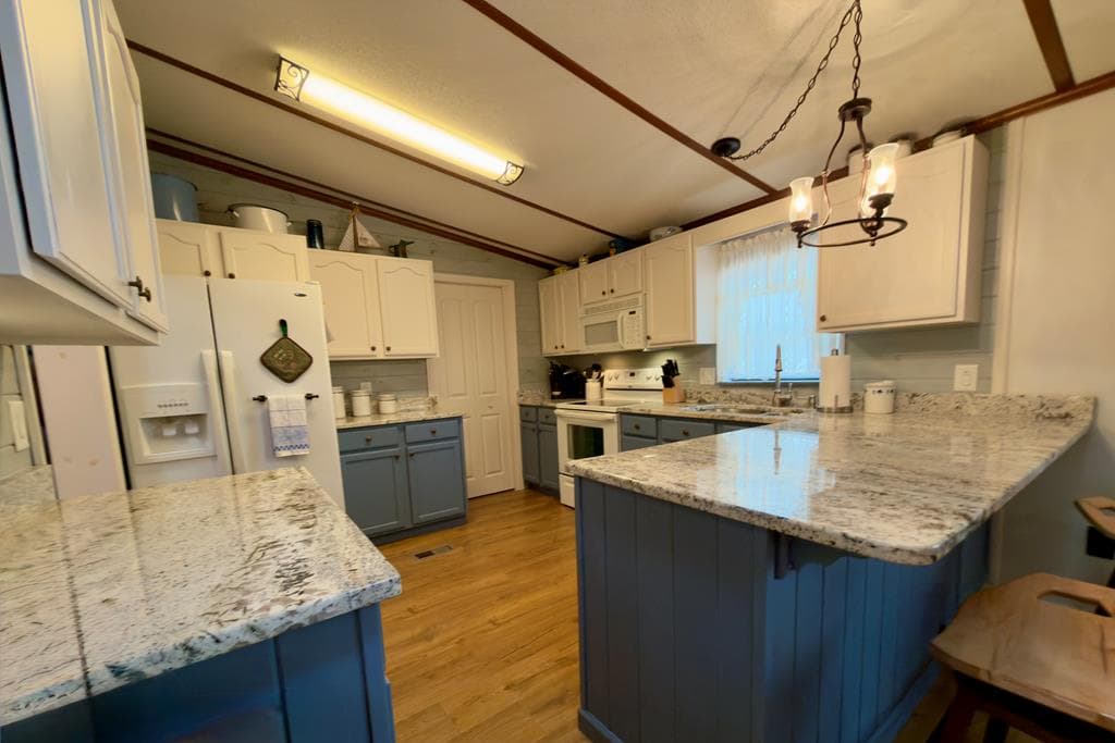 115 Bass Ridge Drive, Blairsville GA 30512 - Photo