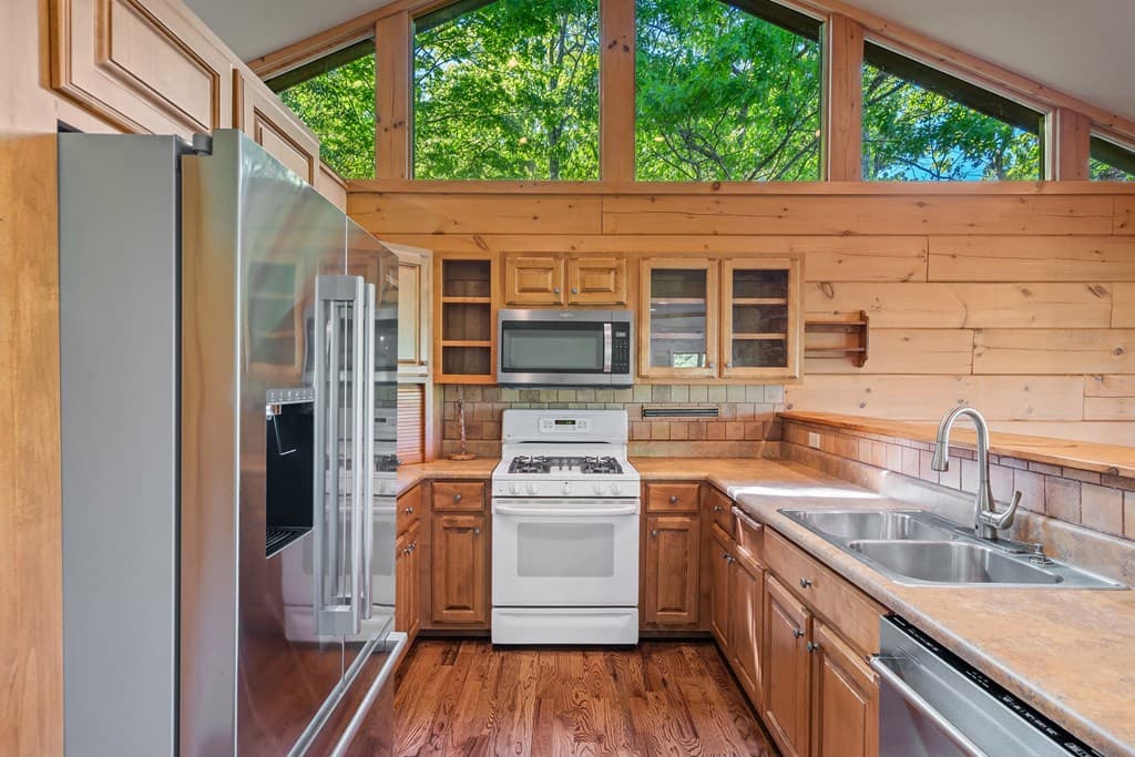 410 Falling Springs, Tiger GA 30576 - Photo