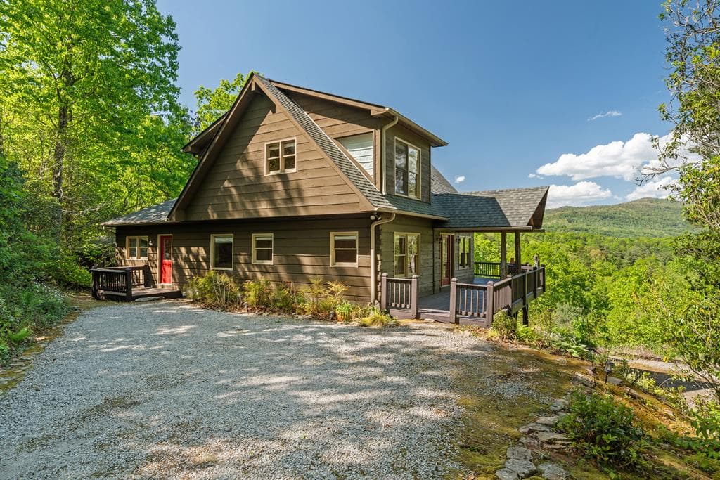 410 Falling Springs, Tiger GA 30576 - Primary photo