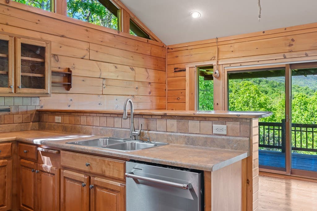 410 Falling Springs, Tiger GA 30576 - Photo