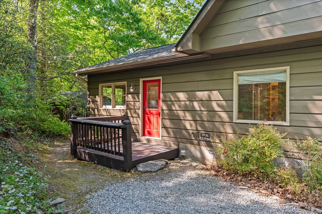 410 Falling Springs, Tiger GA 30576 - Photo
