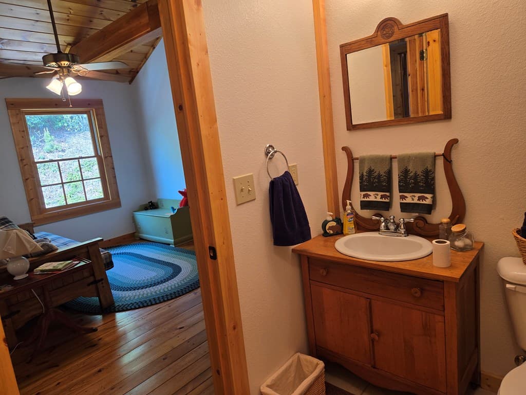586 Laurel Haven Road, Hayesville NC 28904 - Photo