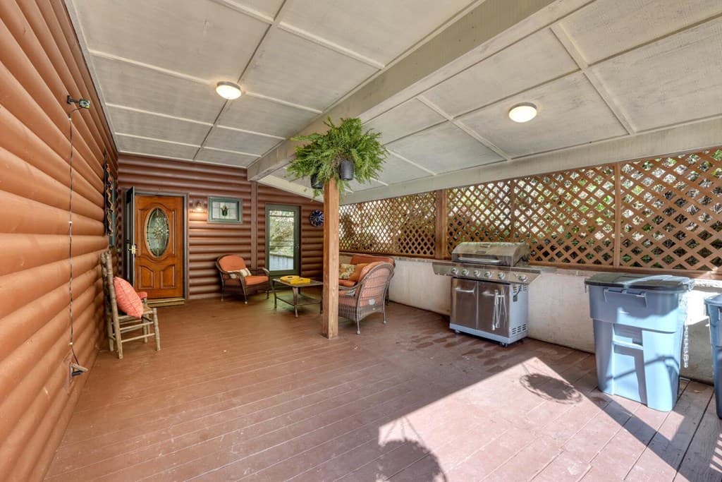 3204 Creek View Road, Hiawassee GA 30546 - Photo