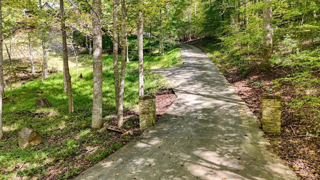 3204 Creek View Road, Hiawassee GA 30546 - Photo