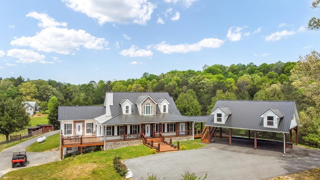 233 Ivy Ridge, Ellijay GA 30536 - Primary photo