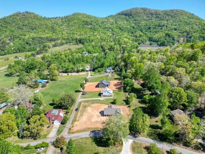 774 Bugscuffle Road, Hiawassee GA 30548 - Photo