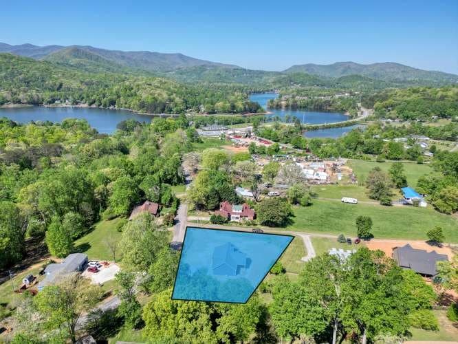 774 Bugscuffle Road, Hiawassee GA 30548 - Photo