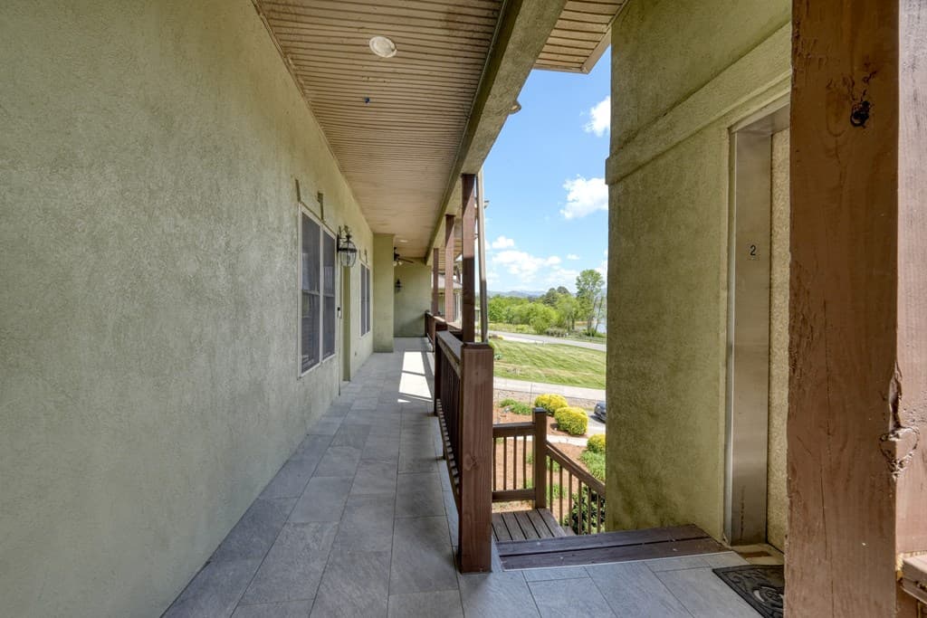 1647E Lakeview Drive, Young Harris GA 30582 - Photo