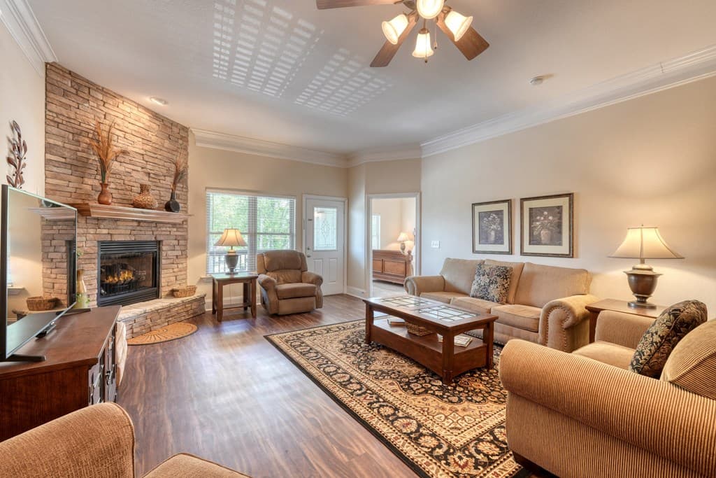 1647E Lakeview Drive, Young Harris GA 30582 - Photo