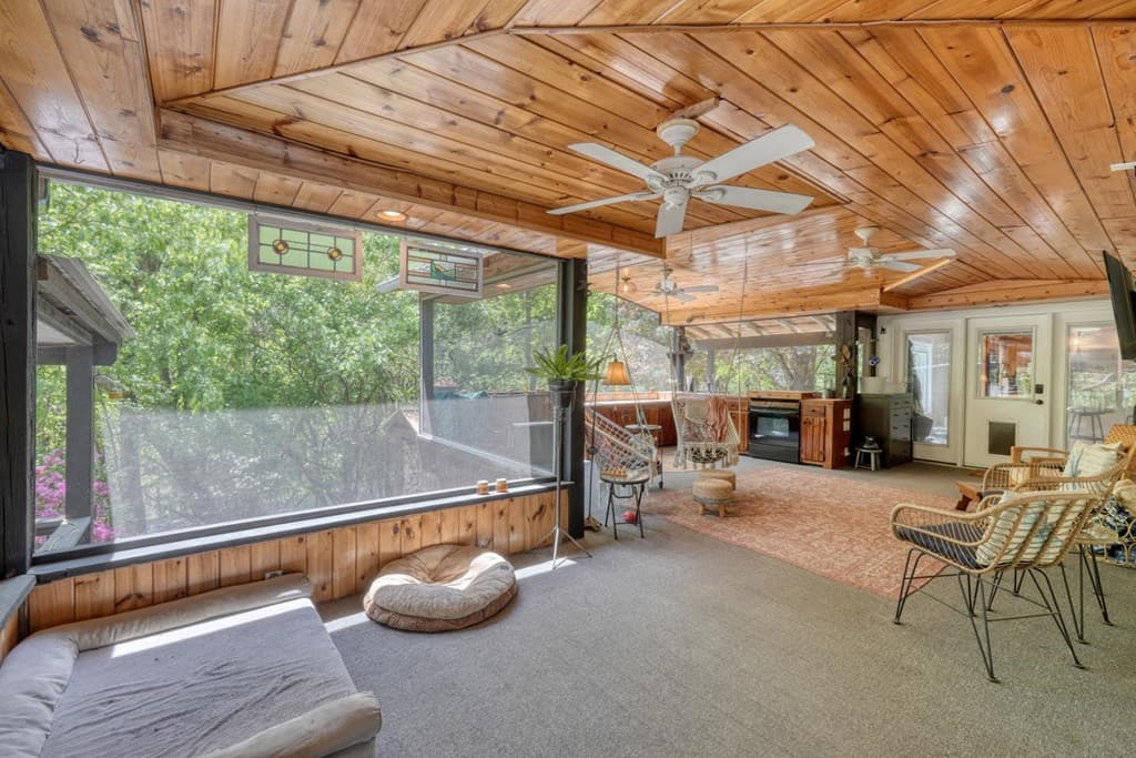 710 Town Mountain Road, Hayesville NC 28904 - Photo