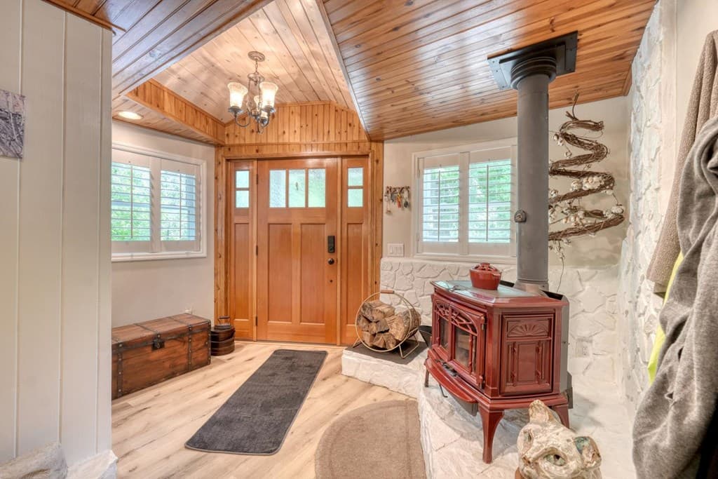 710 Town Mountain Road, Hayesville NC 28904 - Photo