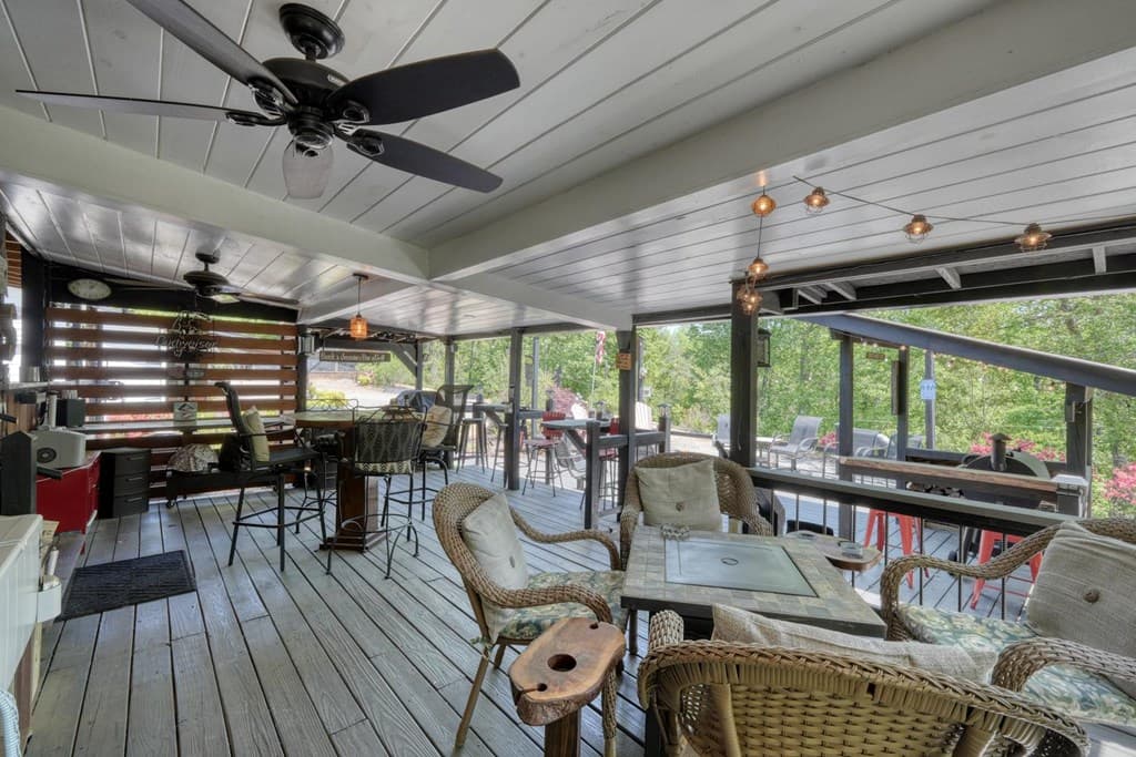 710 Town Mountain Road, Hayesville NC 28904 - Photo