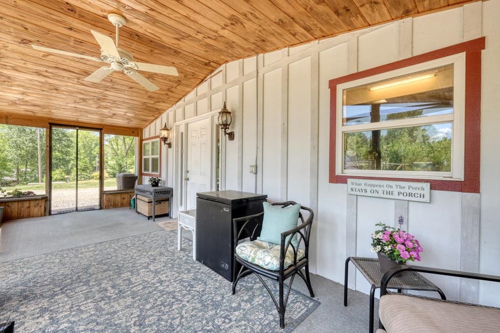 710 Town Mountain Road, Hayesville NC 28904 - Photo