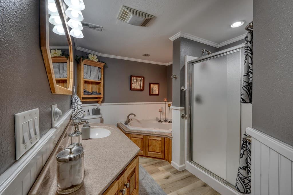 710 Town Mountain Road, Hayesville NC 28904 - Photo
