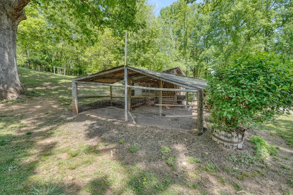 710 Town Mountain Road, Hayesville NC 28904 - Photo